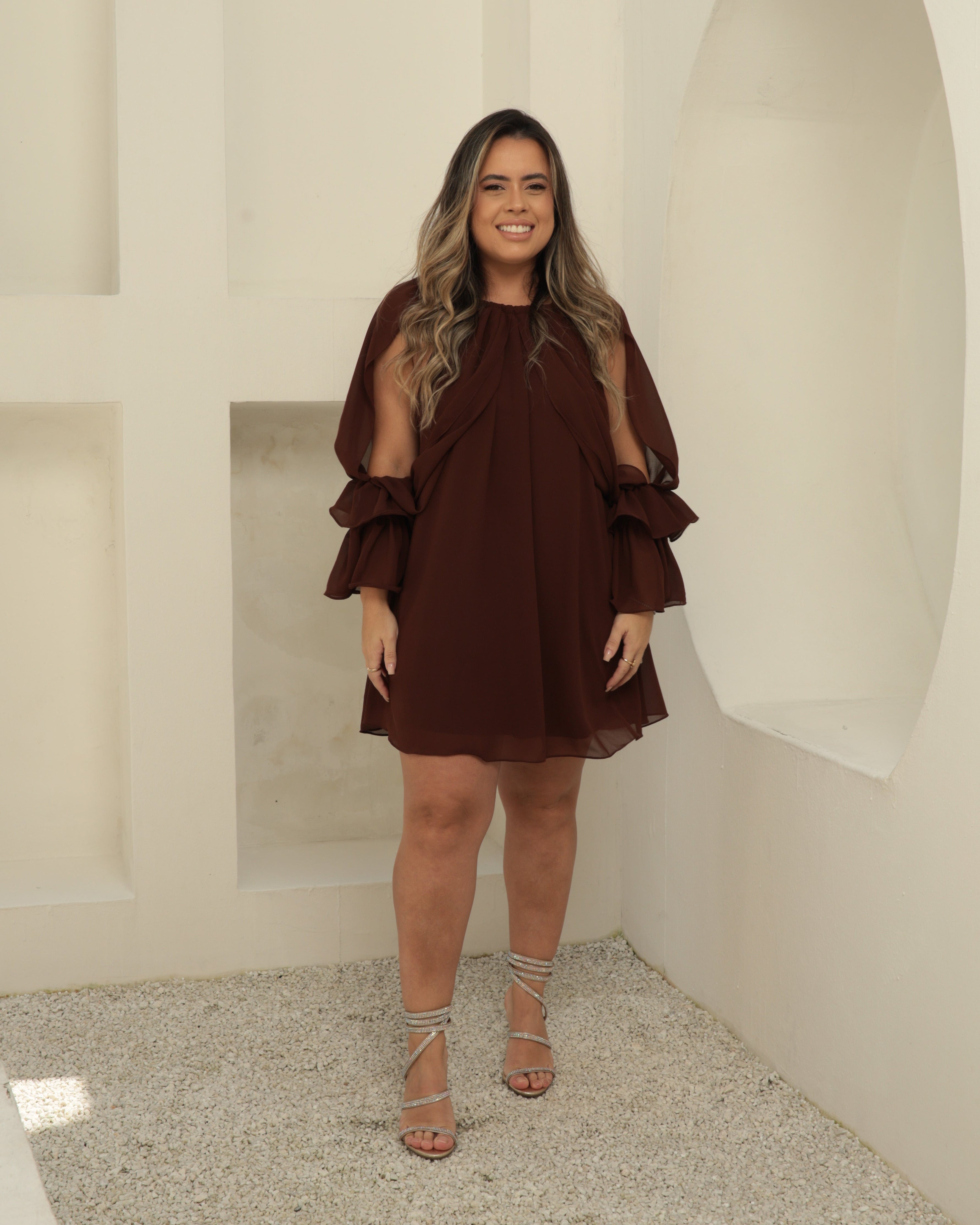 Vestido Curto Assimétrico