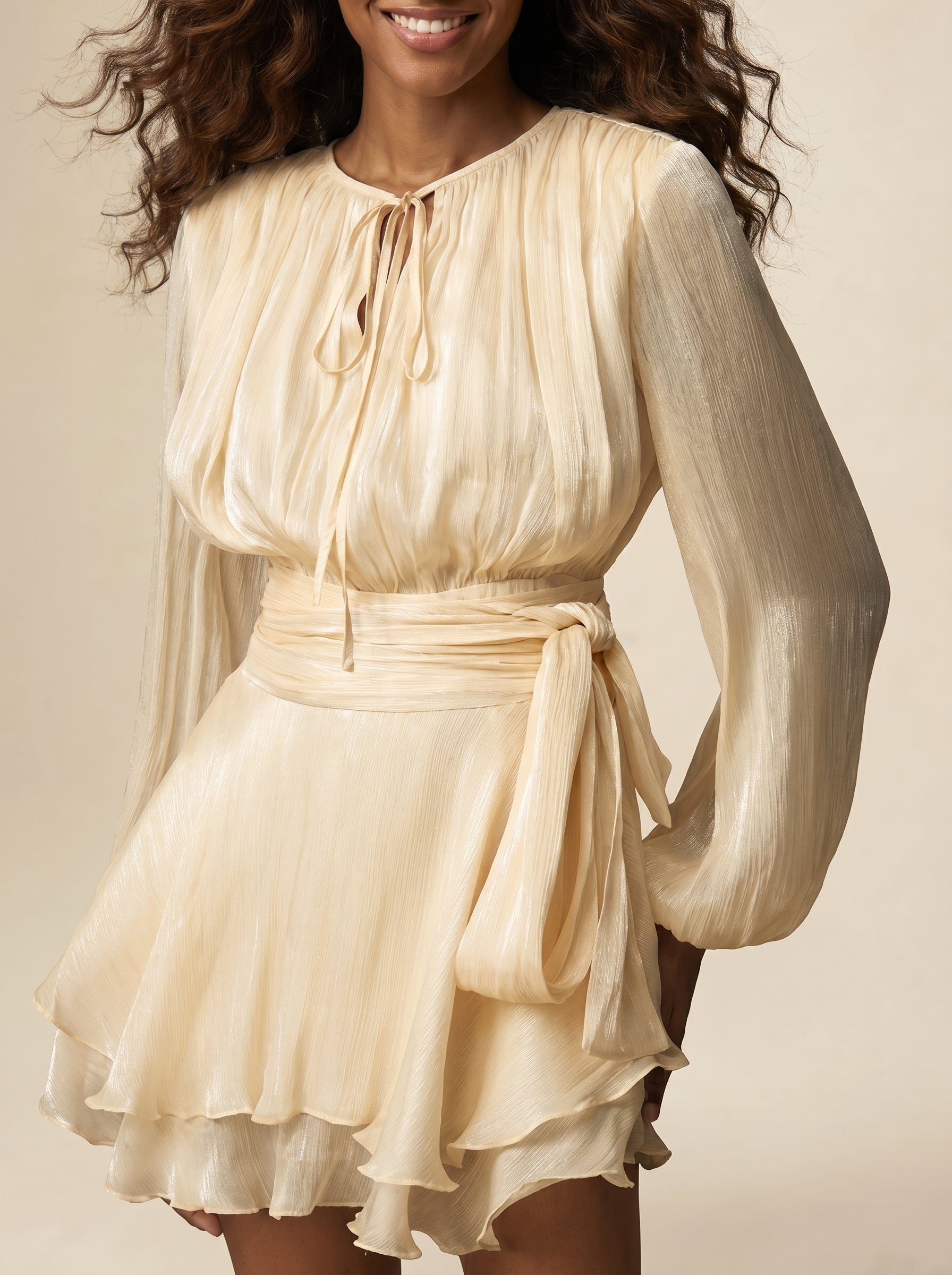 Vestido Serena Curto Champagne